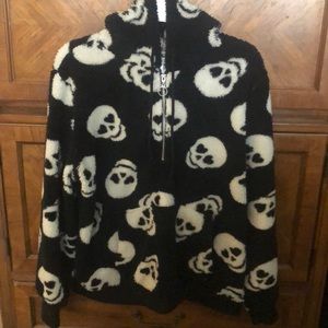 Skull Hoodie XL • No Boundaries • black and white